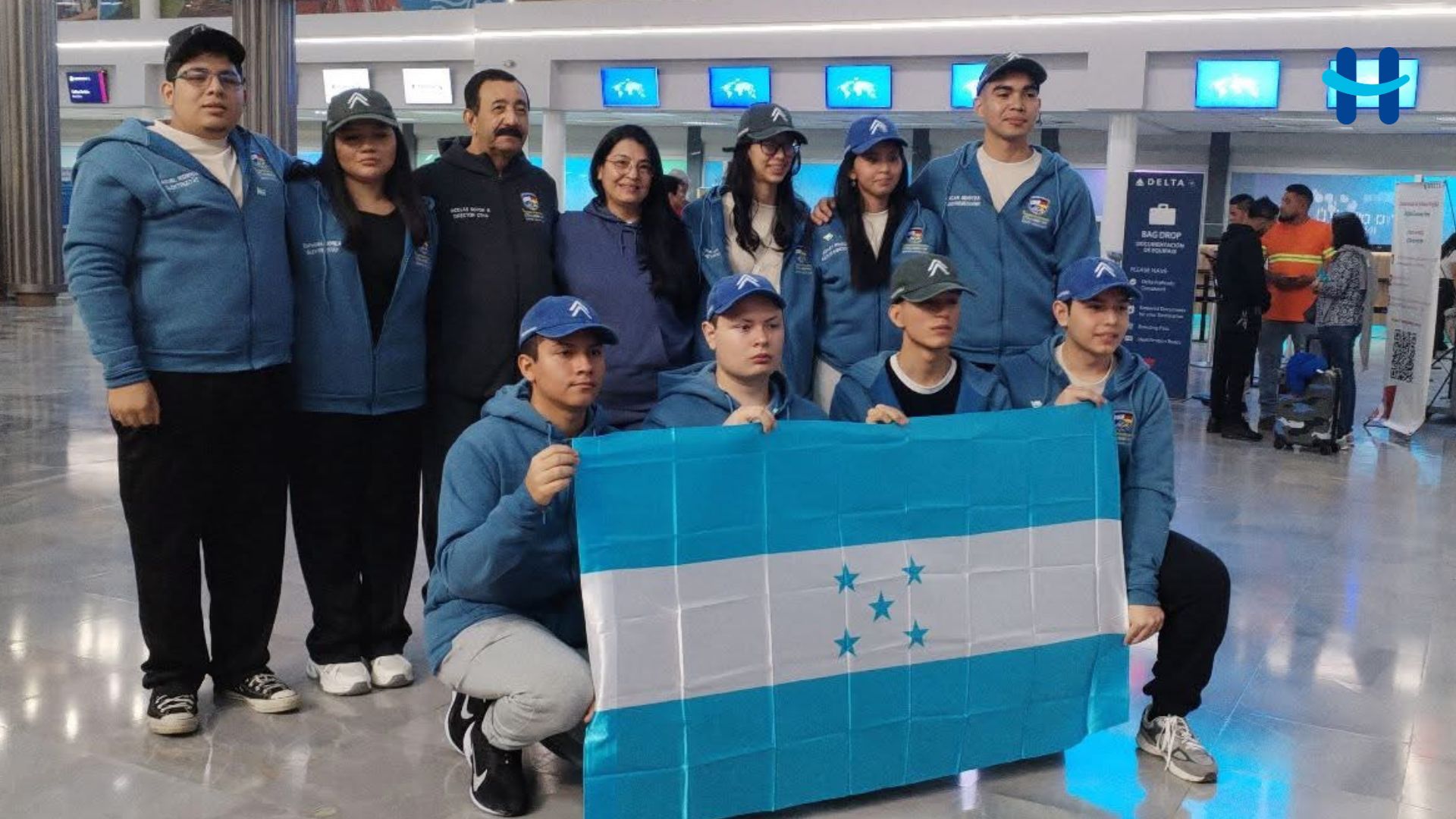 Nueve estudiantes hondureños del CTHA viajan a Alemania para intercambio académico