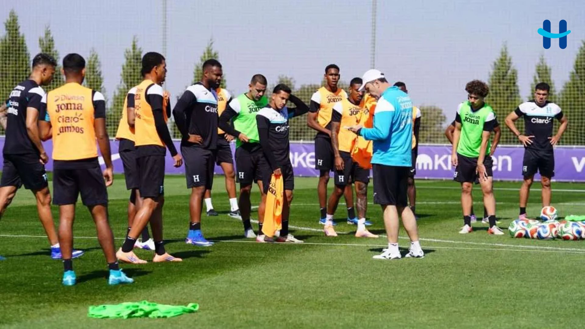 La selección de Honduras intensifica su preparación en Segovia