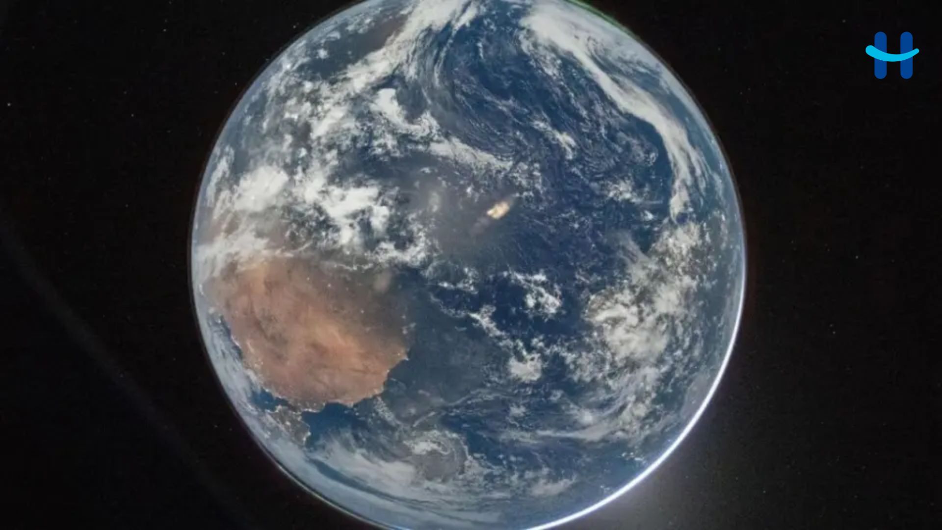 Fotos de Artemis II muestran la Tierra desde la nave Orión