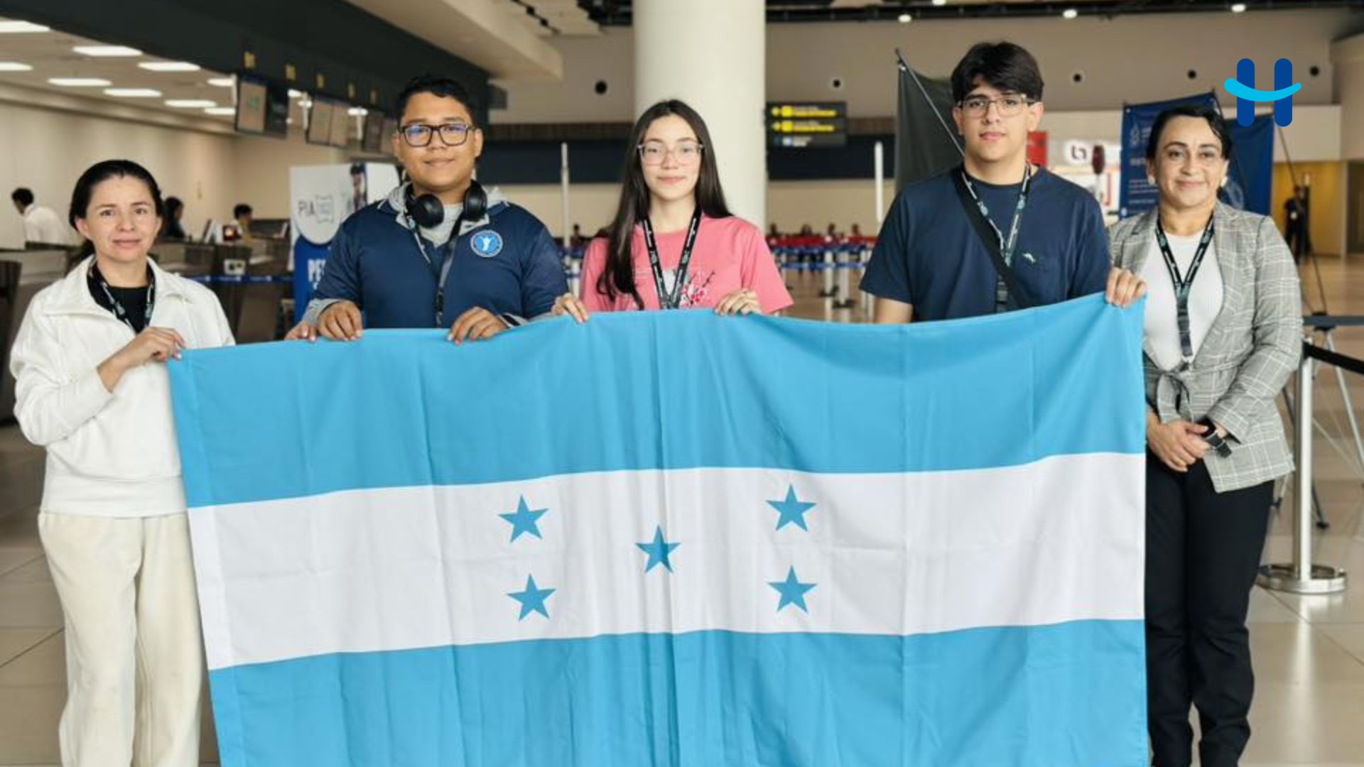 Estudiantes hondureños van a olimpiada de química en Rusia