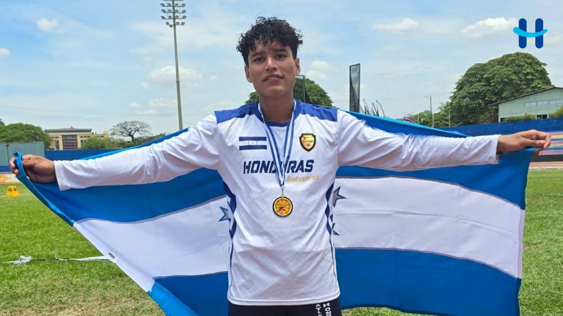 Hondureño Yassir Cruz conquista oro en los Juegos Centroamericanos en Nicaragua