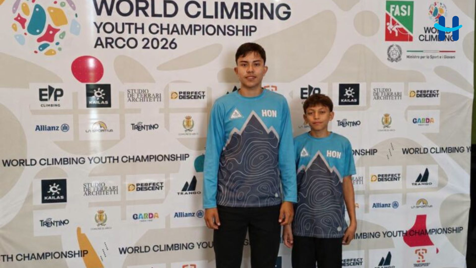 Dos catrachos compiten en el Campeonato Mundial Juvenil de Escalada Deportiva 2026