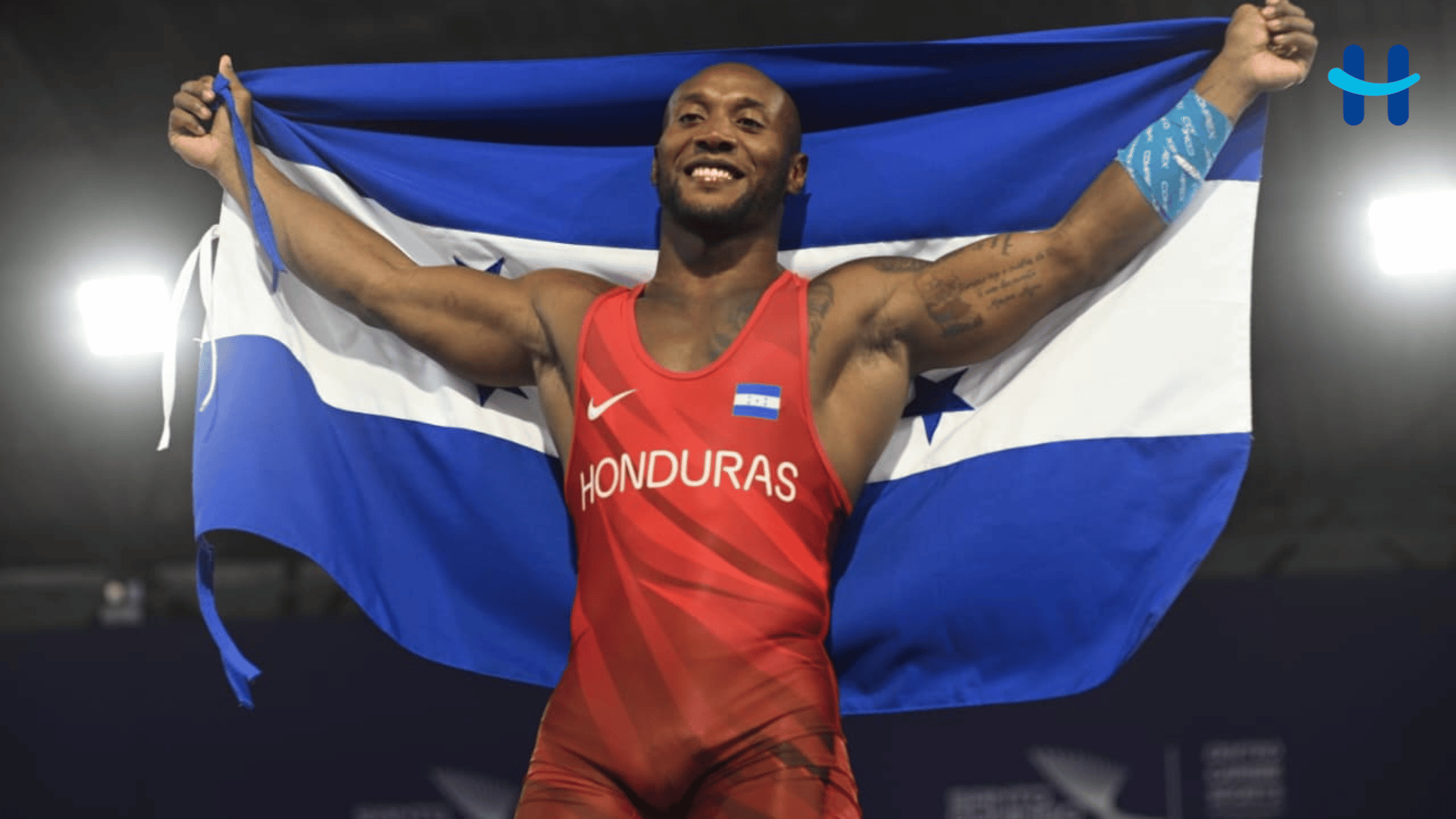 Kevin Mejía gana oro en lucha en Santo Domingo 2026
