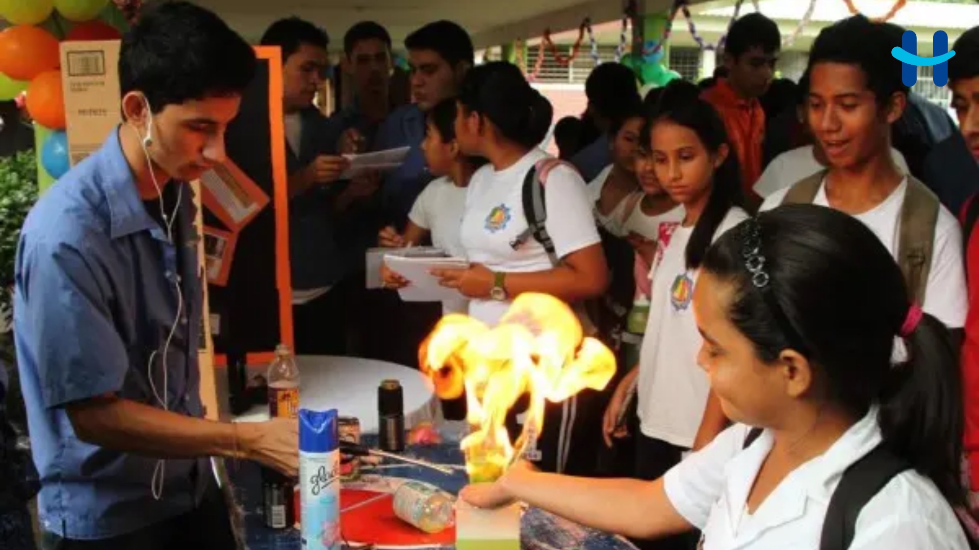 Ferias científicas impulsan el aprendizaje de estudiantes hondureños