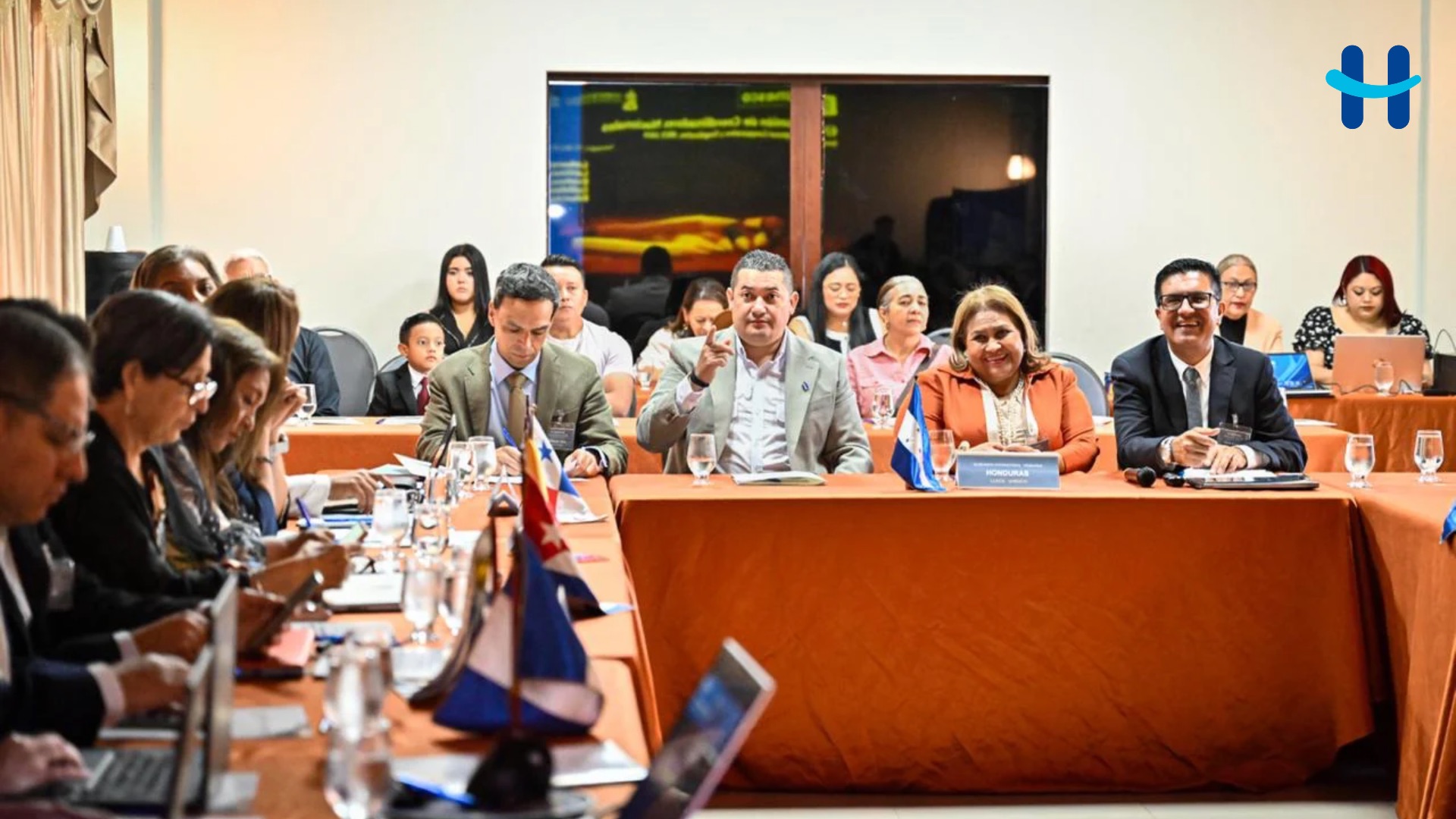 Honduras reúne a 18 países para mejorar la educación